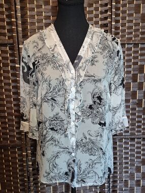 Black and White Floral Scroll Button-Front Blouse
